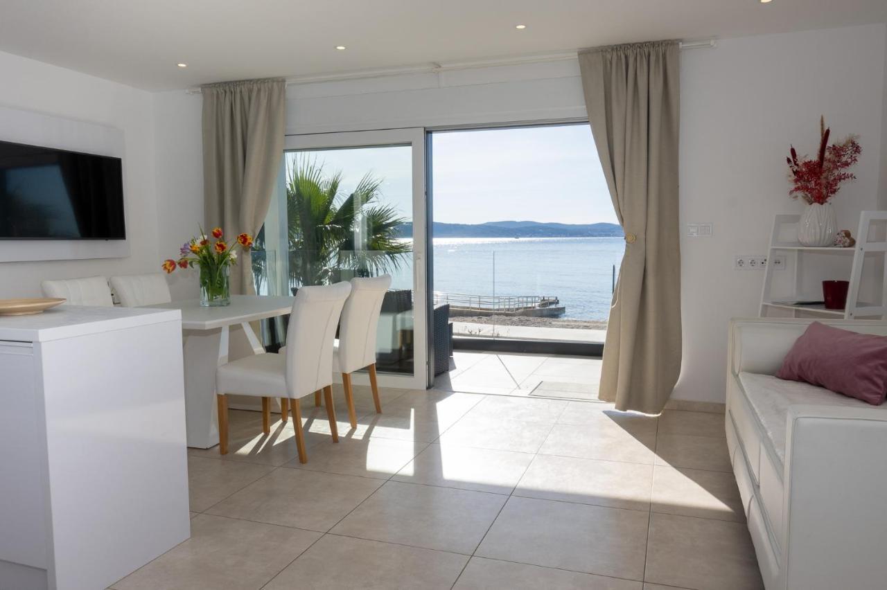Paradise On The Beach Apartments Bibinje Exterior foto