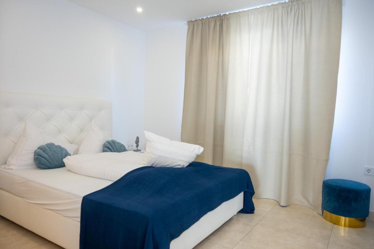 Paradise On The Beach Apartments Bibinje Exterior foto